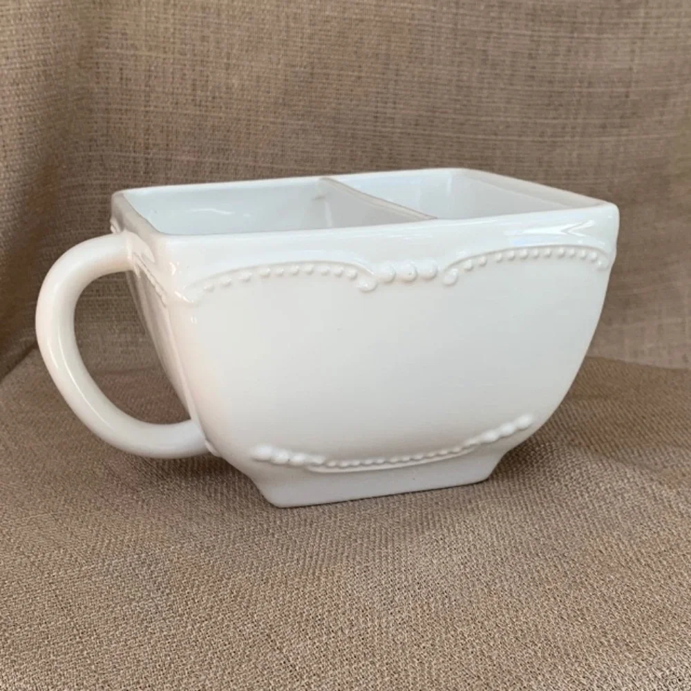 2 in 1 Snack/Serving Mug - Picture 2 of 4